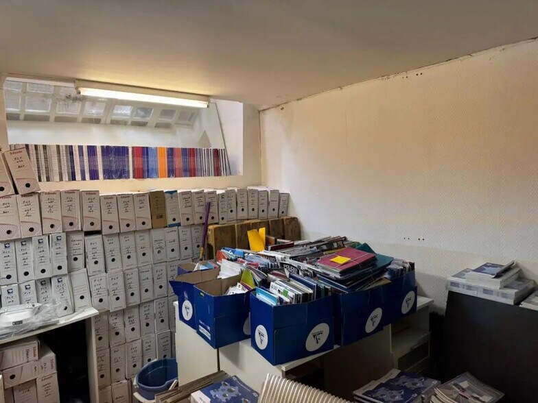 Office in Paris for lease - Building Photo - Image 3 of 4