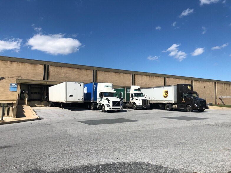 1000 New Holland Ave, Lancaster, PA for sale - Primary Photo - Image 1 of 1