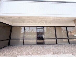 2411 NE Loop 410, San Antonio, TX for lease Interior Photo- Image 1 of 3