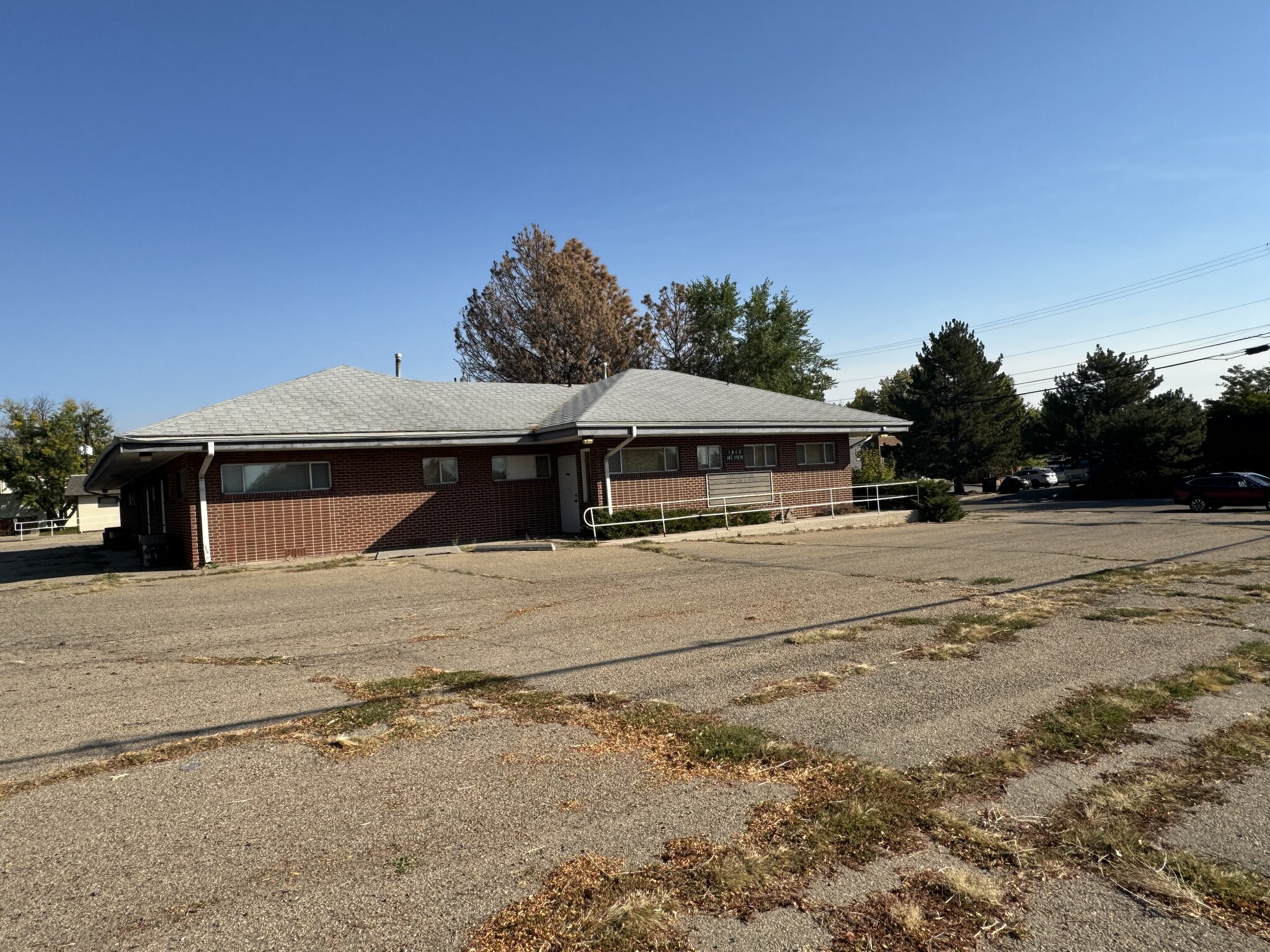 1840 Mountain View Ave, Longmont, CO for sale Primary Photo- Image 1 of 2