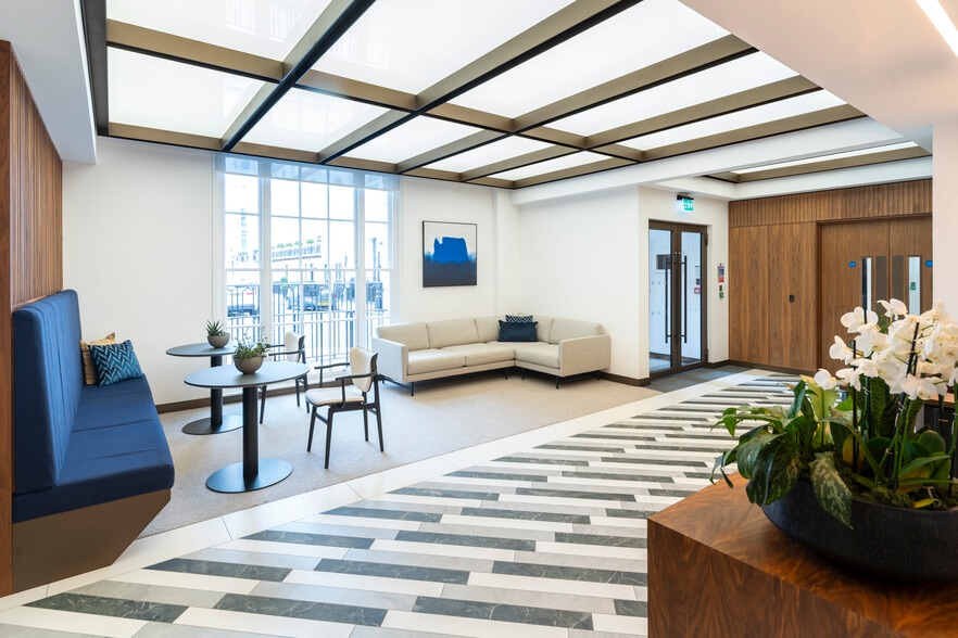 15 Suffolk St, London for lease - Building Photo - Image 3 of 10