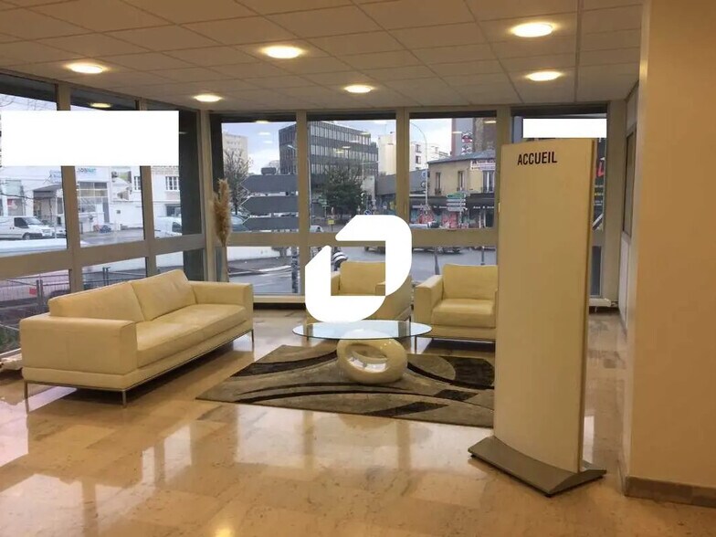 Office in Bagnolet for lease - Lobby - Image 2 of 8