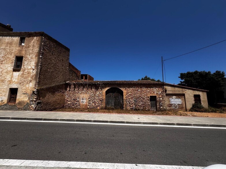 Industrial in Llorenç del Penedès, Tarragona for sale - Building Photo - Image 2 of 2