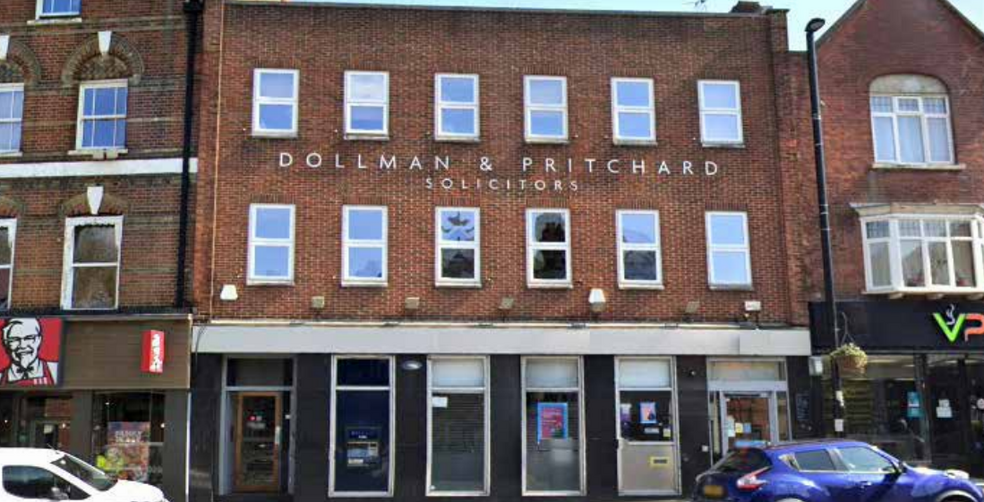 10 The Sq, Caterham for lease - Primary Photo - Image 1 of 1
