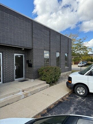More details for 700-750 Bonnie Ln, Elk Grove Village, IL - Industrial for Sale