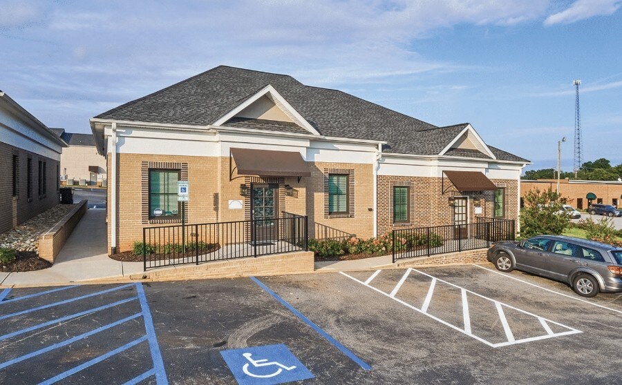 109 E Regency Commons Dr, Greer, SC for sale Primary Photo- Image 1 of 1