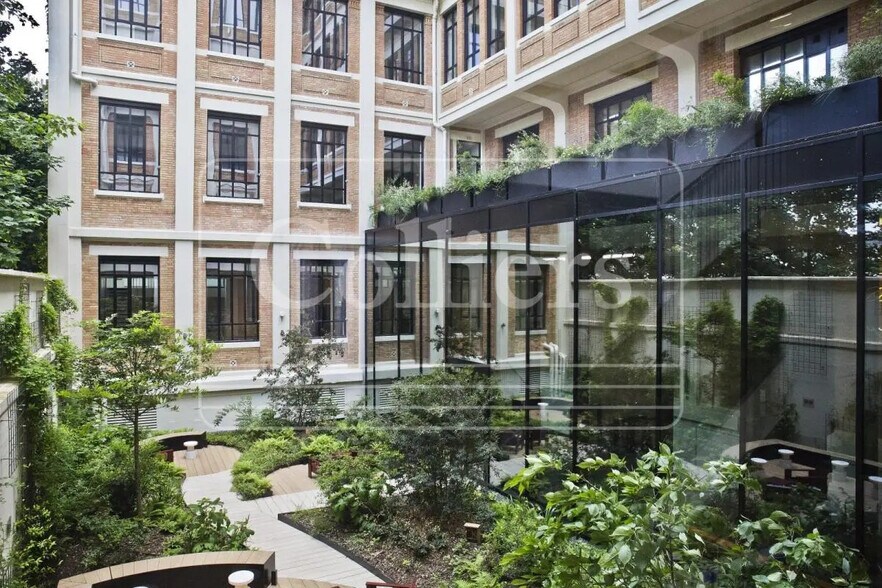 8-10 Rue Jobbé Duval, Paris for lease - Building Photo - Image 3 of 3