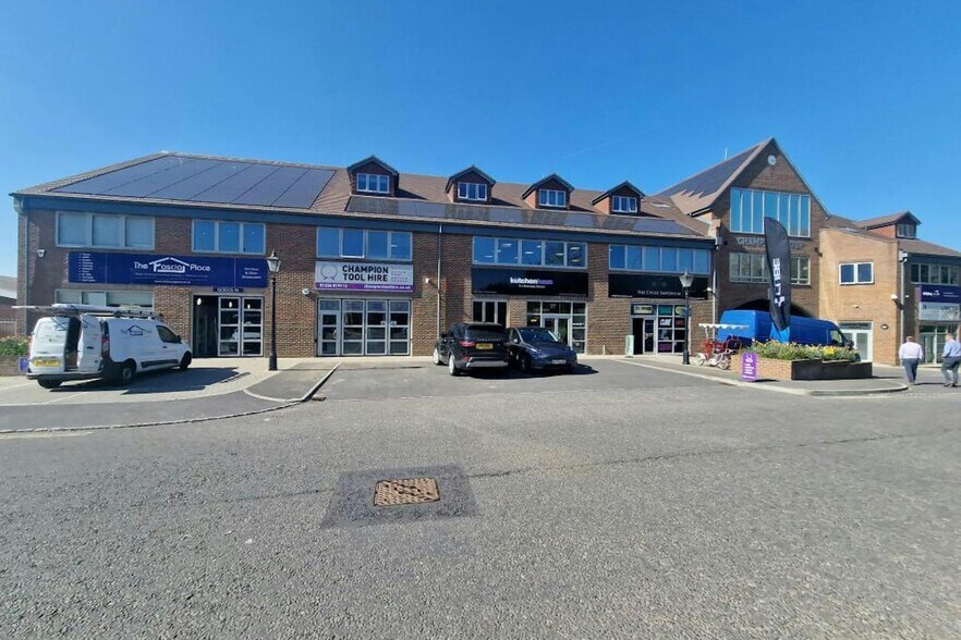 Wella Rd, Basingstoke for lease - Building Photo - Image 1 of 2