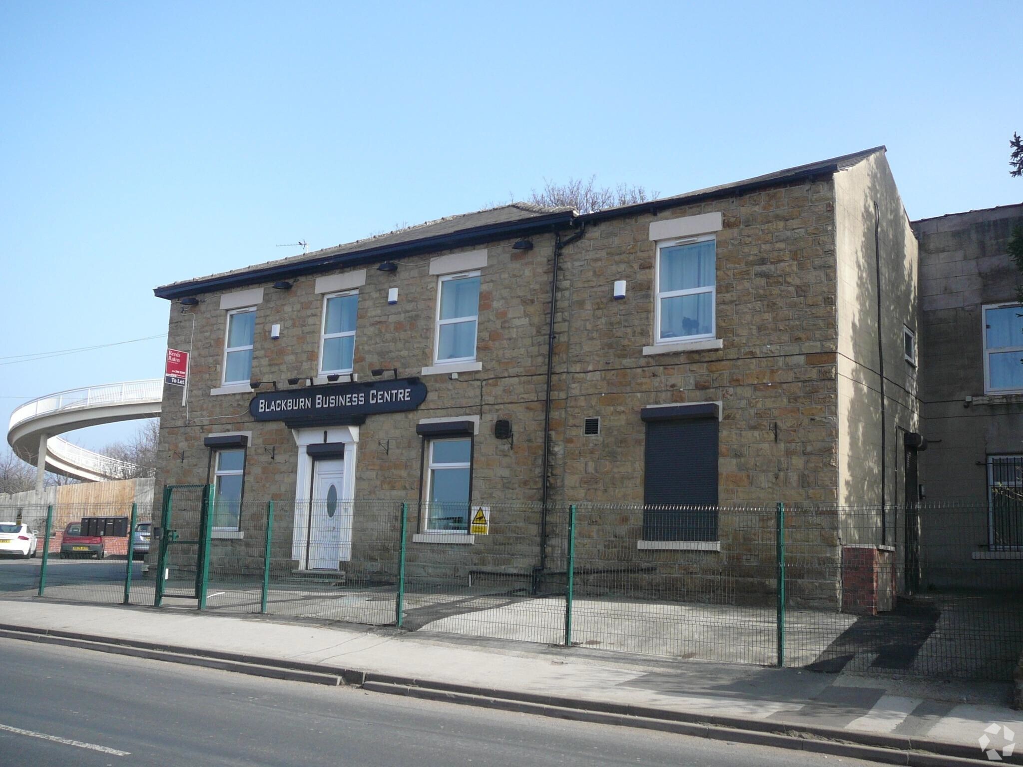 88 Blackburn Rd, Rotherham for lease Primary Photo- Image 1 of 9