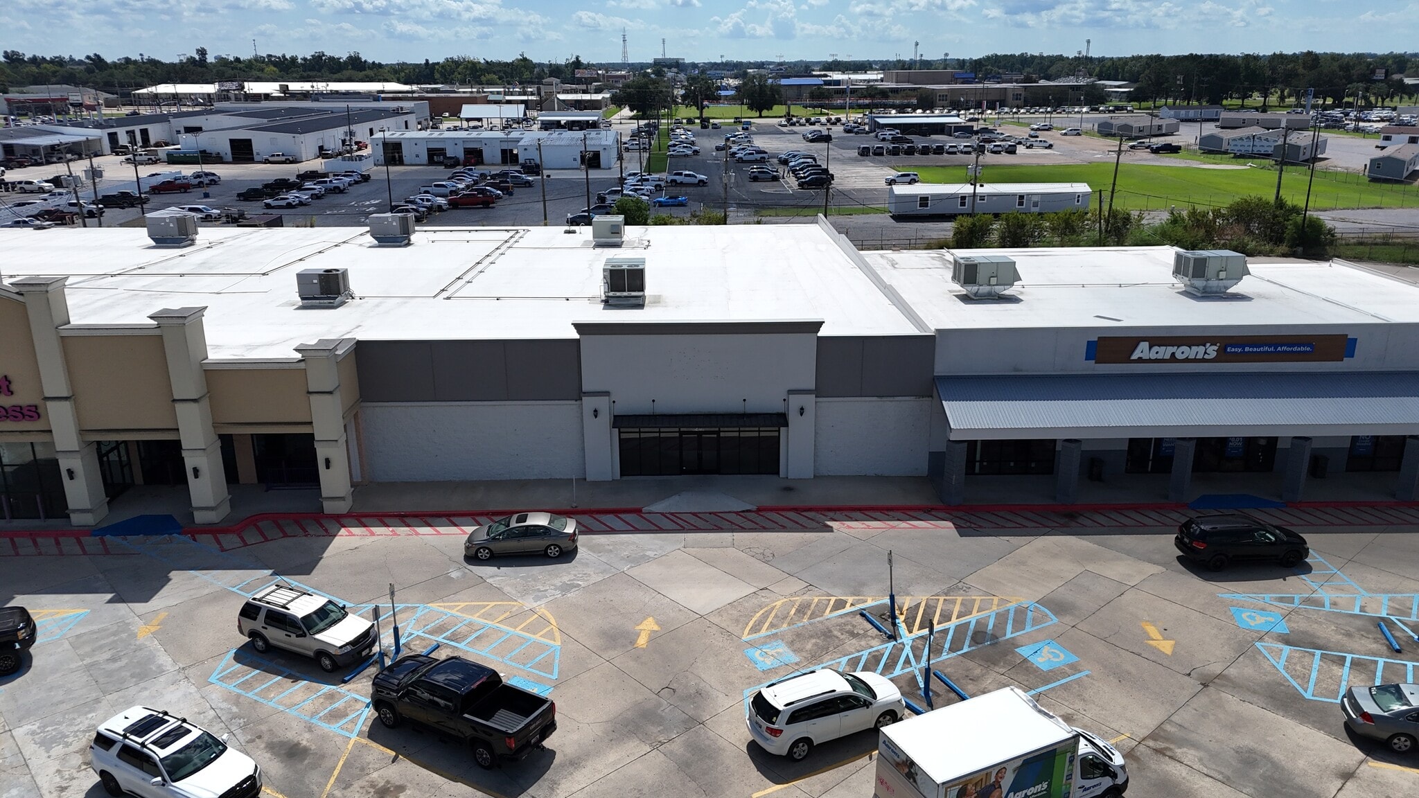 1539 Martin Luther King Jr Blvd, Houma, LA for lease Interior Photo- Image 1 of 5