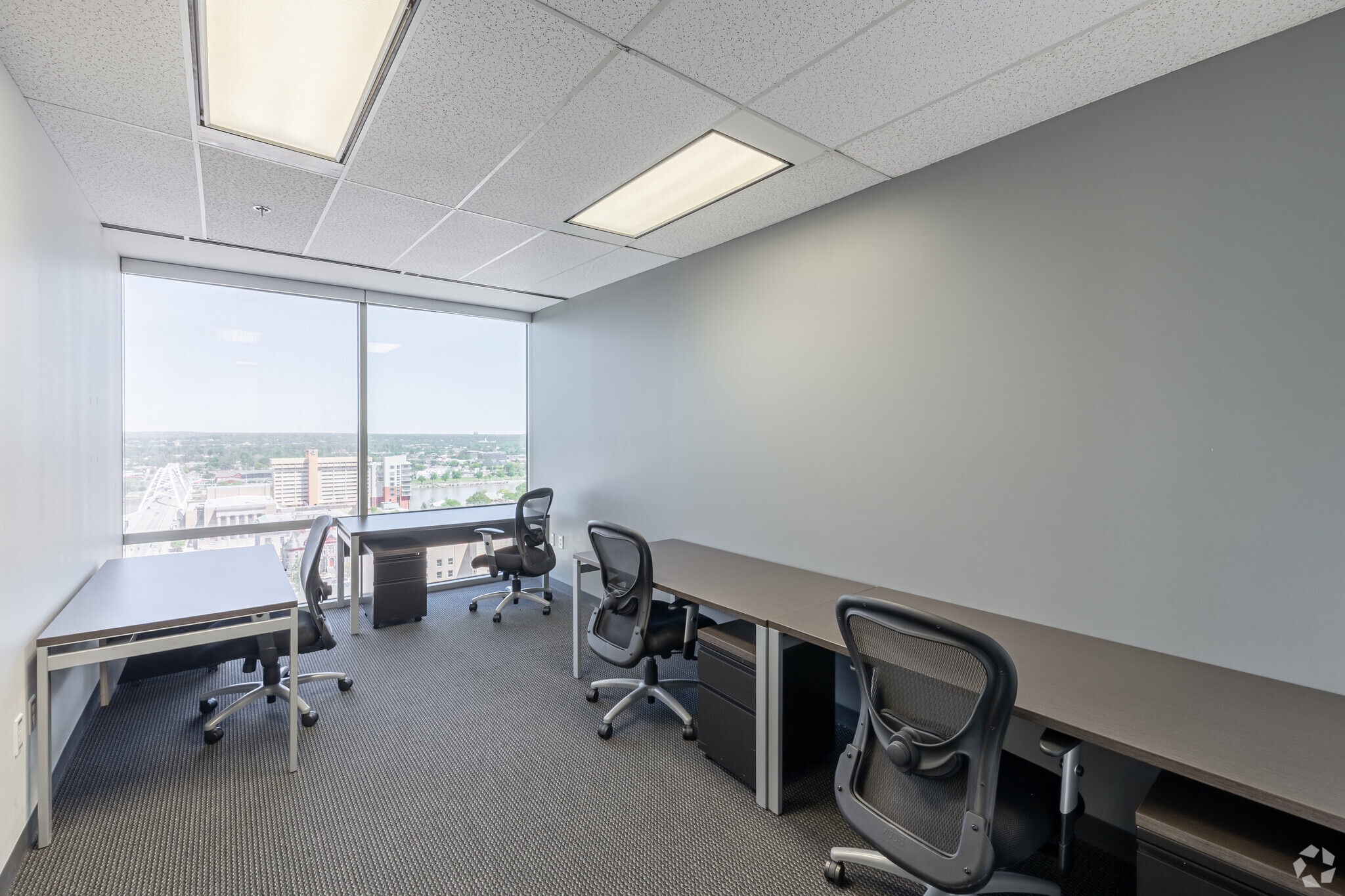 400 W Capitol Ave, Little Rock, AR for lease Interior Photo- Image 1 of 1