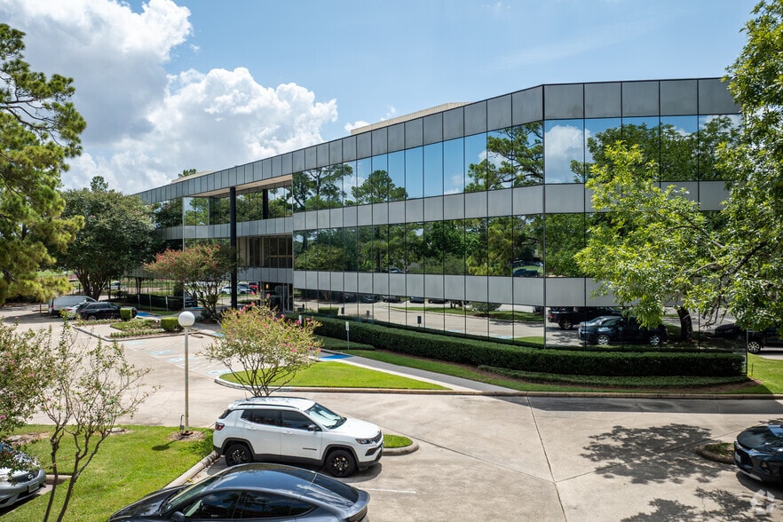 14425 Torrey Chase Blvd, Houston, TX for lease - Primary Photo - Image 1 of 24