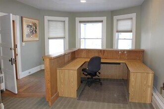 708 Pine St, Manchester, NH for lease Lobby- Image 2 of 16