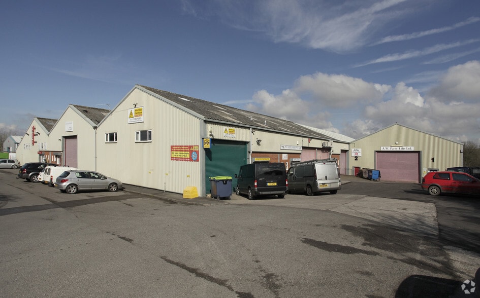 Ashmead Rd, Keynsham for sale - Primary Photo - Image 1 of 1