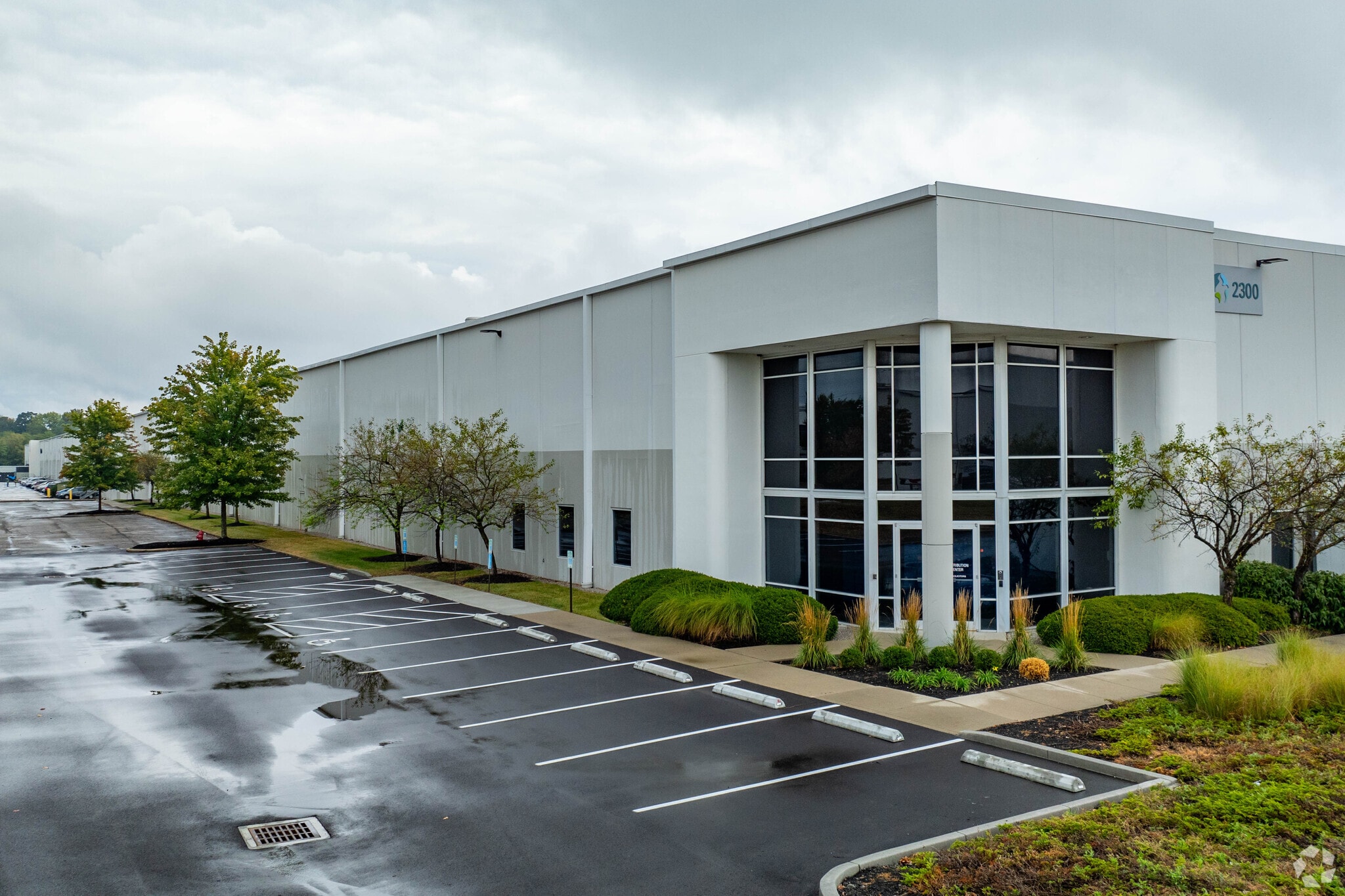 2250-2300 Progress Dr, Hebron, KY for lease Primary Photo- Image 1 of 6