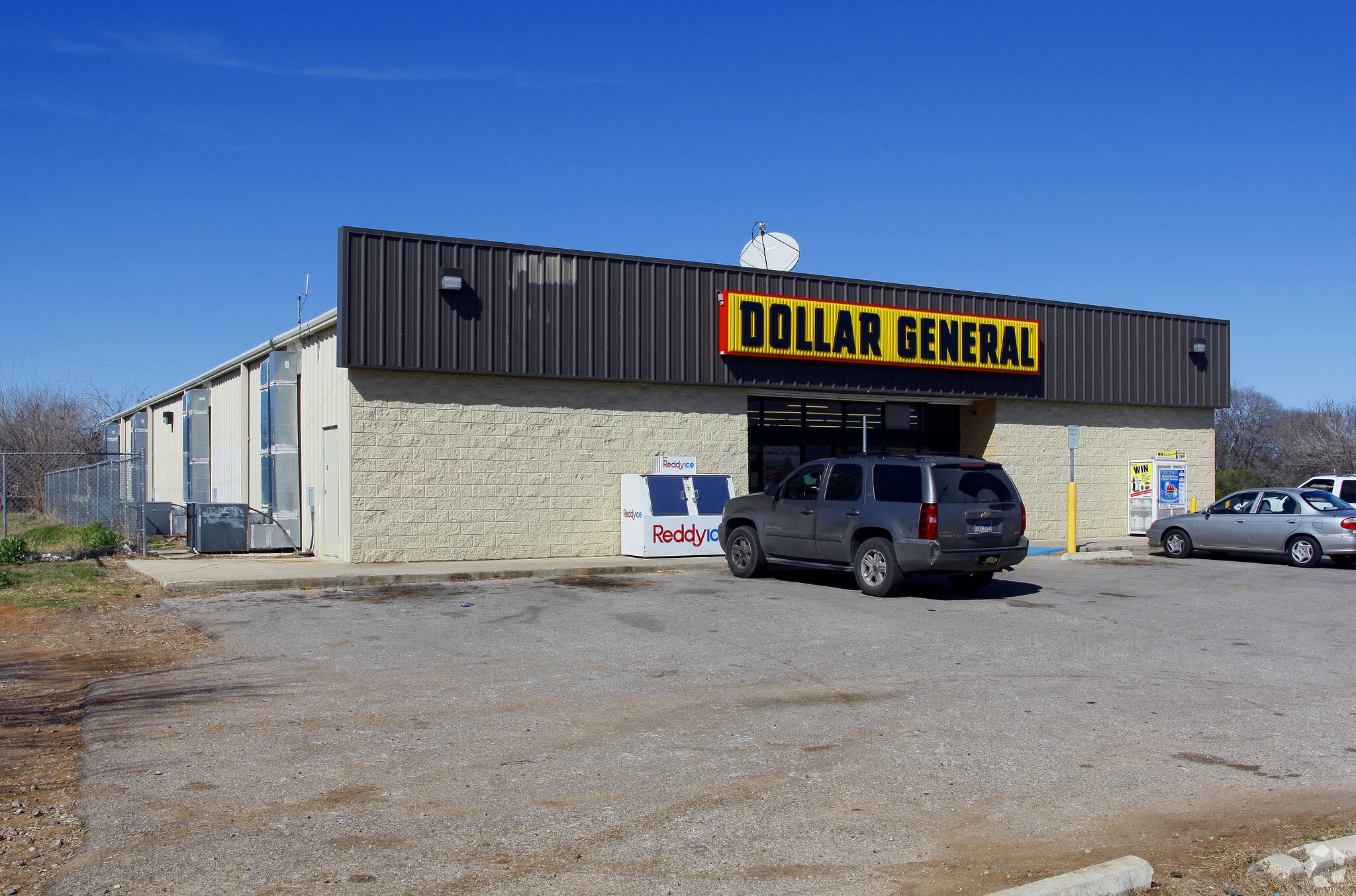 Dollar General Portfolio portfolio of 3 properties for sale on LoopNet.com Primary Photo- Image 1 of 4