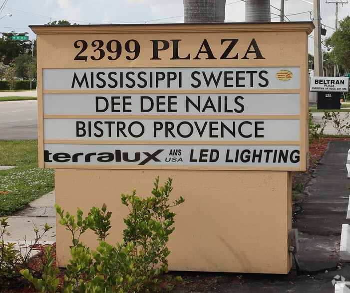 2401 N Federal Hwy, Boca Raton, FL for lease - Building Photo - Image 2 of 3