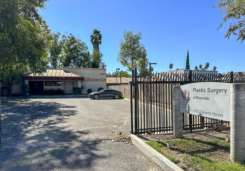 3762 Tibbetts St, Riverside, CA for sale - Building Photo - Image 1 of 1