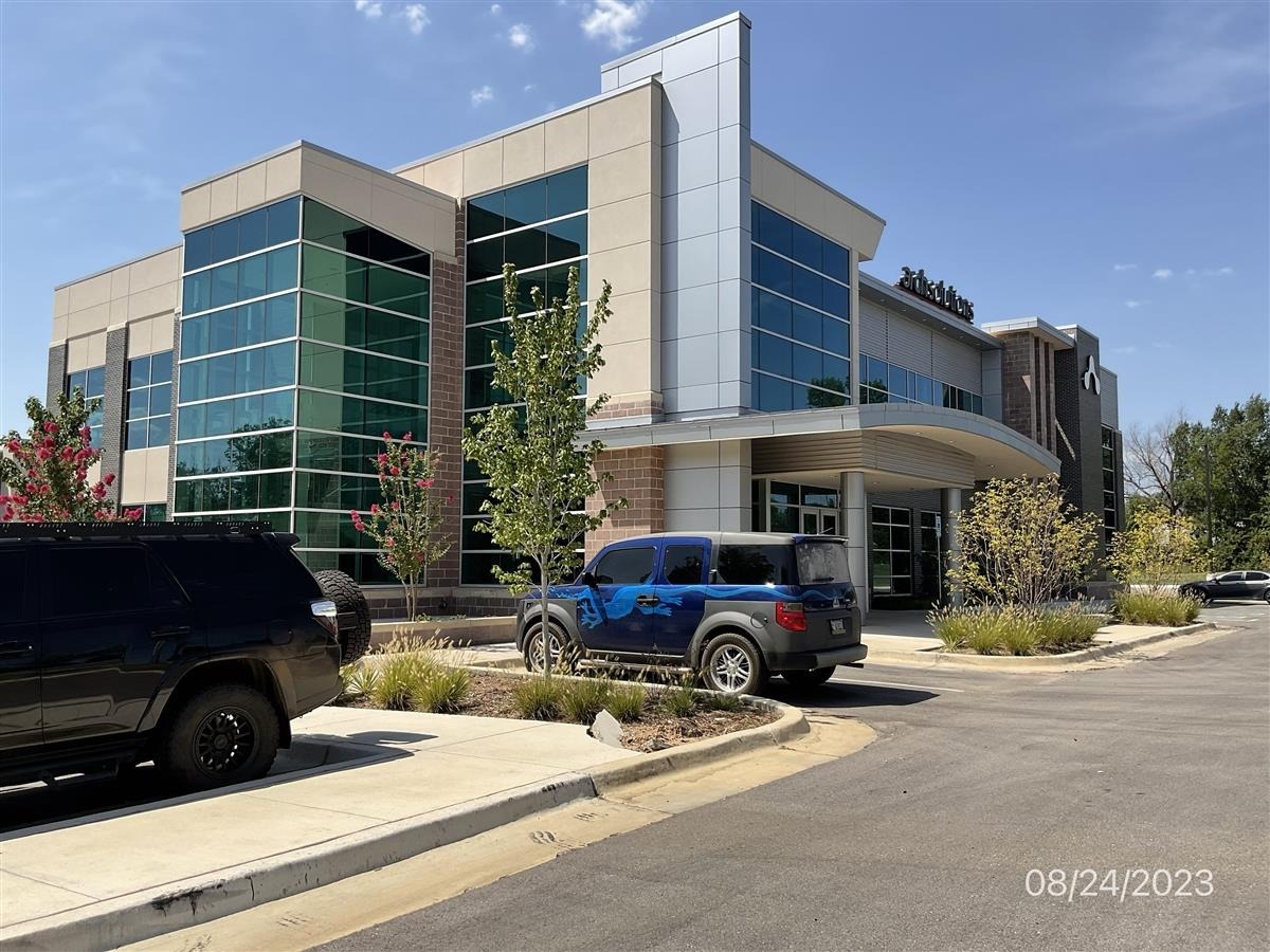 5400 E Memorial Rd, Edmond, OK for lease Primary Photo- Image 1 of 3