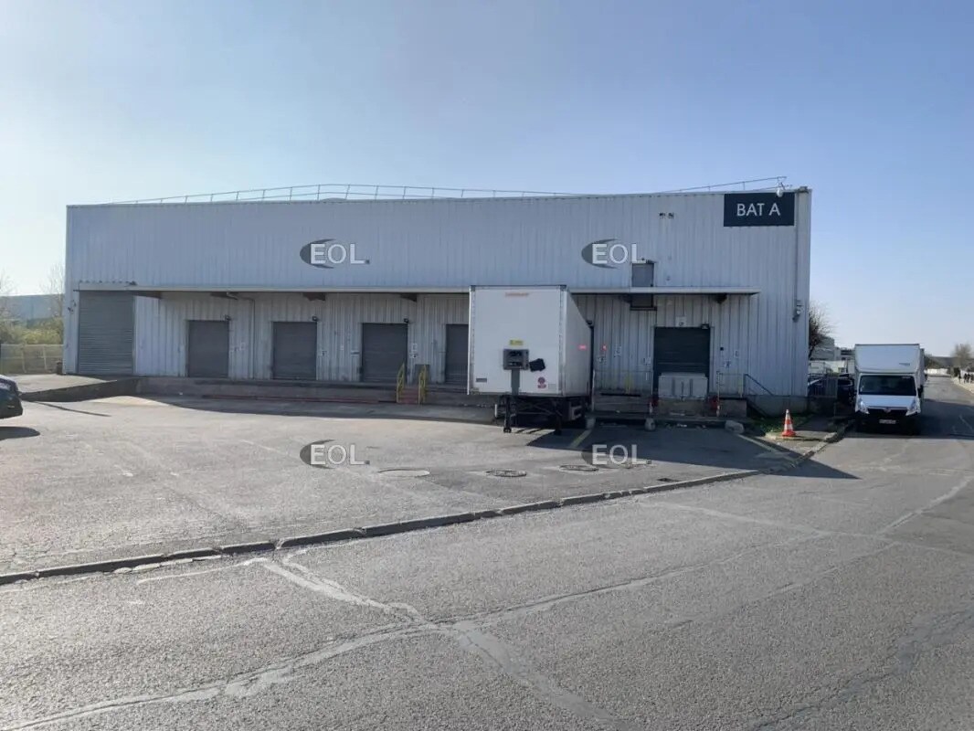 Industrial in Sucy-en-Brie for lease Building Photo- Image 1 of 8