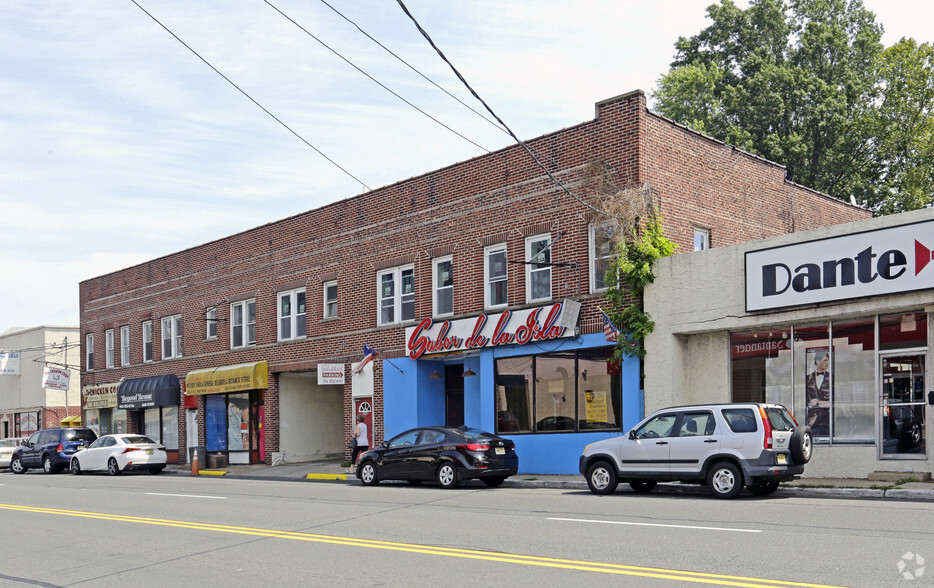 237-243 W Saint Georges Ave, Linden, NJ for sale - Primary Photo - Image 1 of 1