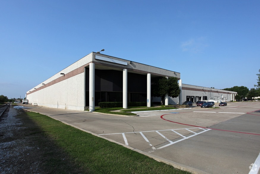 1505 Wallace Dr, Carrollton, TX for lease - Building Photo - Image 2 of 10