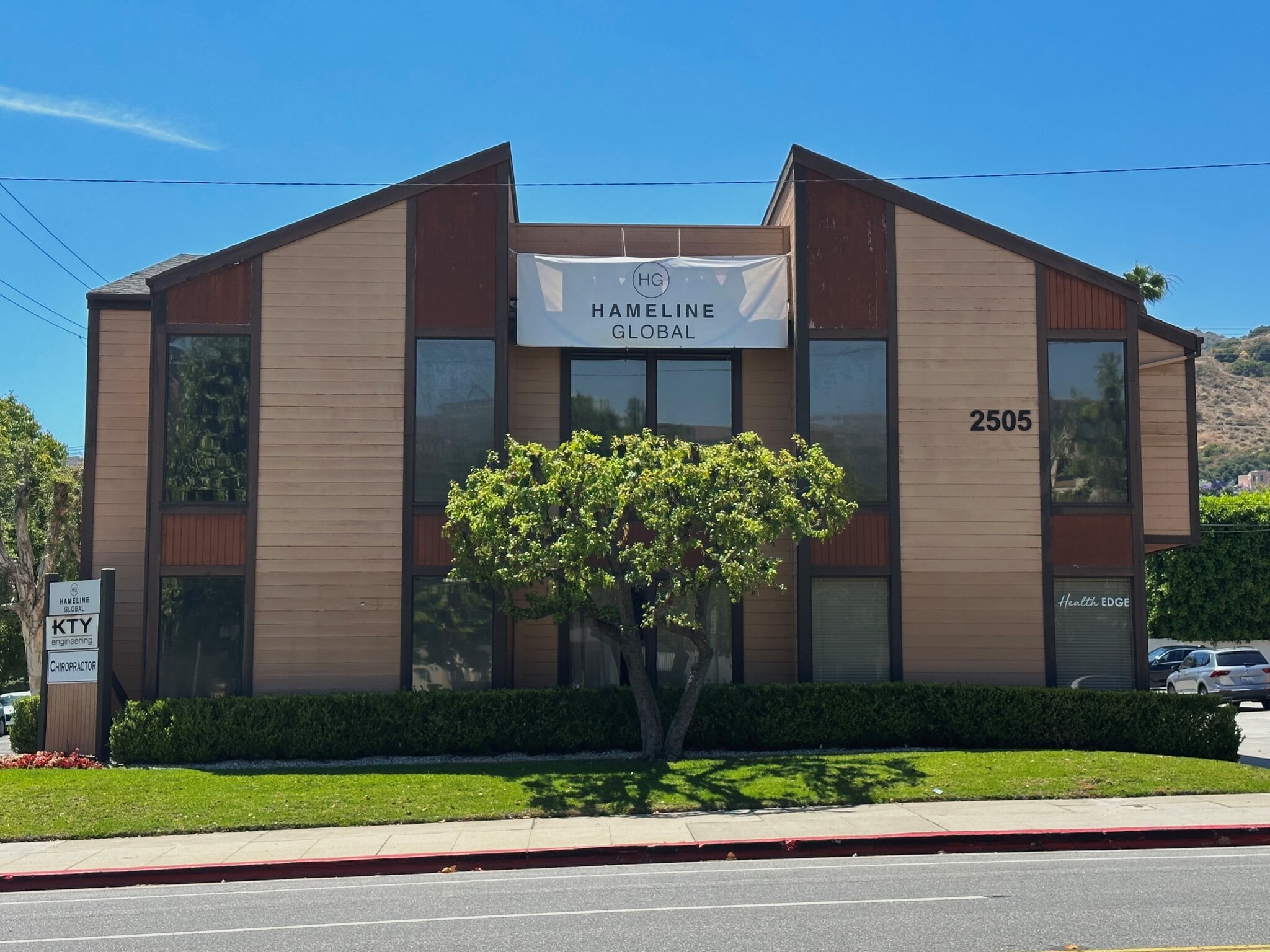 2505 Canada Blvd, Glendale, CA for lease Building Photo- Image 1 of 22