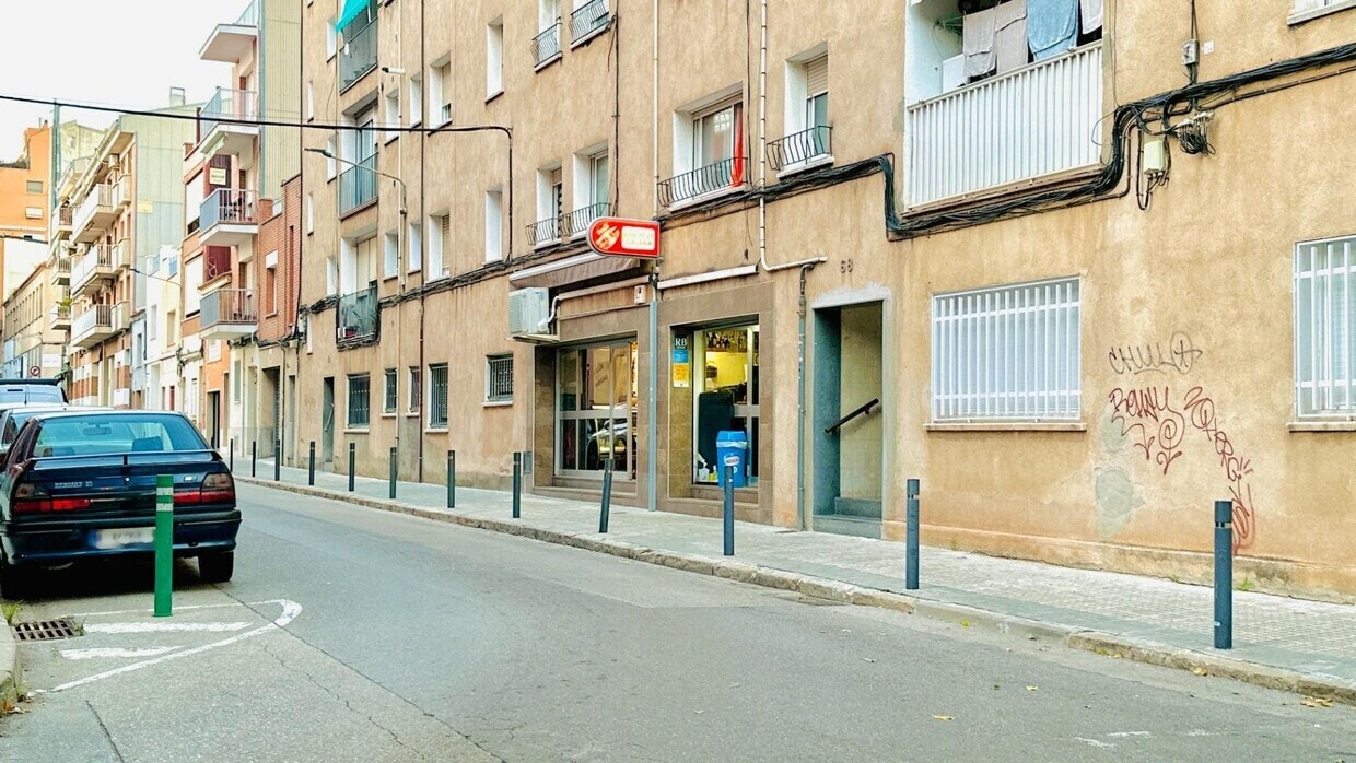 Retail in Terrassa, Barcelona for lease Interior Photo- Image 1 of 8