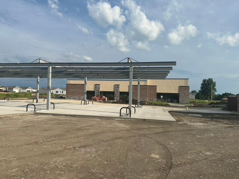 13851 W 175th St, Overland Park, KS for sale - Building Photo - Image 2 of 2