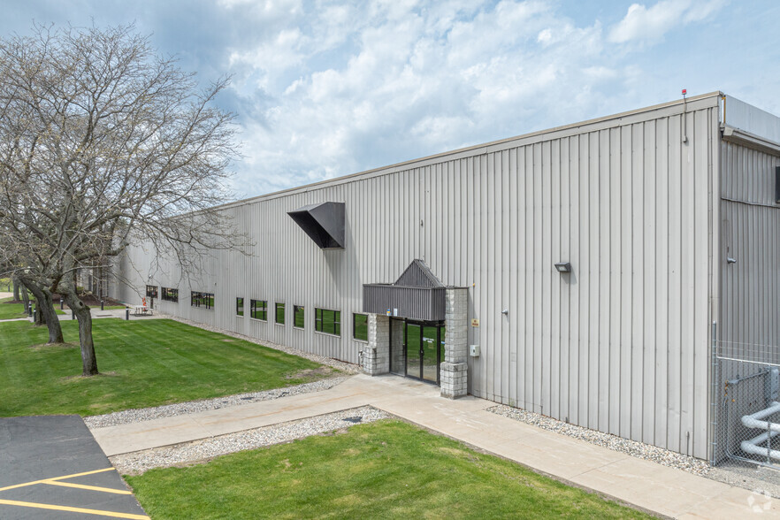 17155 Van Wagoner Rd, Spring Lake, MI for lease - Building Photo - Image 2 of 6