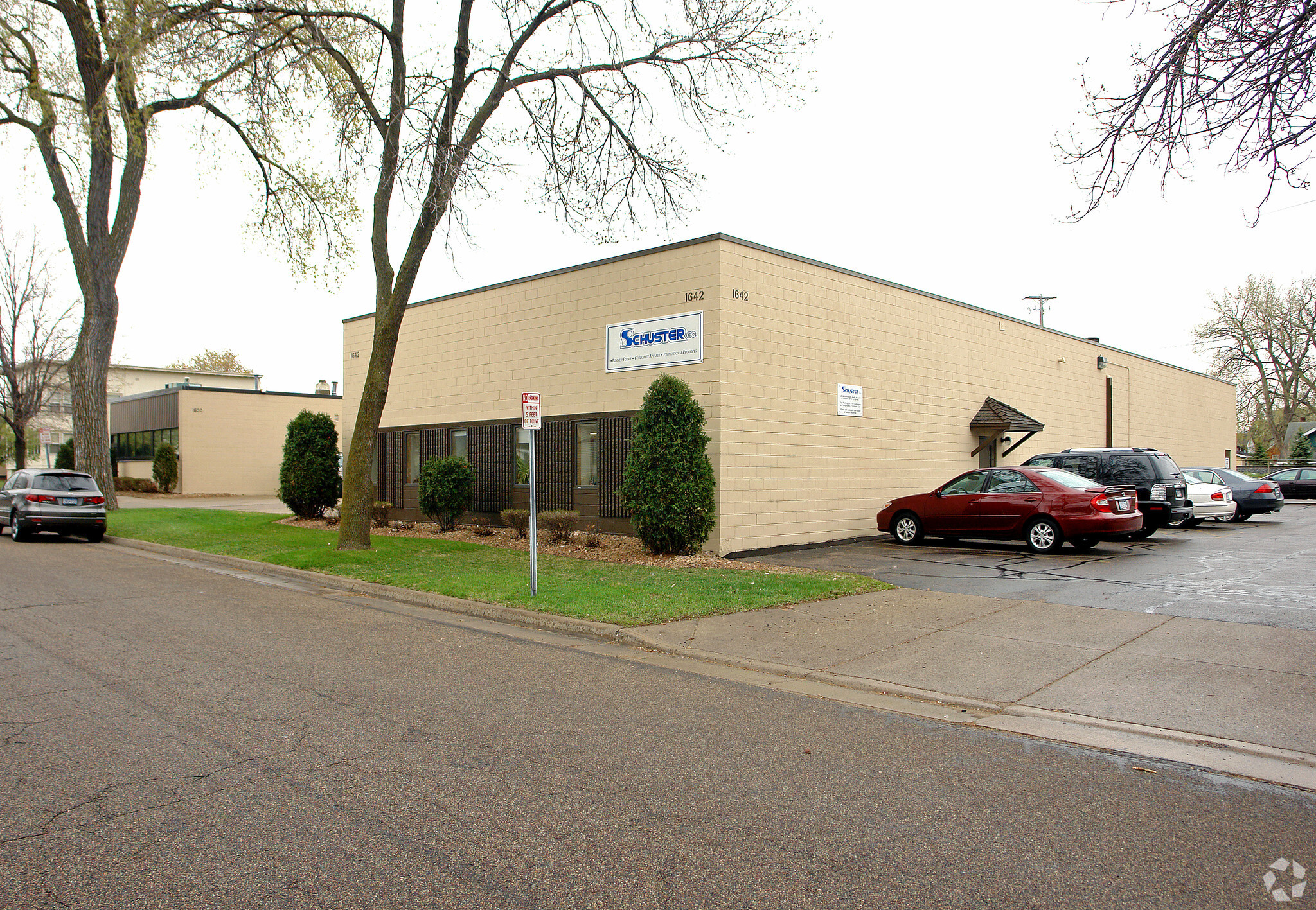 1642 Carroll Ave, Saint Paul, MN for lease Primary Photo- Image 1 of 7