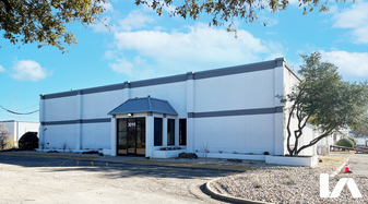 3016-3030 E Avenue E, Arlington TX - Warehouse