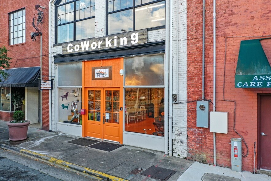 346 S Worth St, Burlington, NC for sale - Building Photo - Image 3 of 17