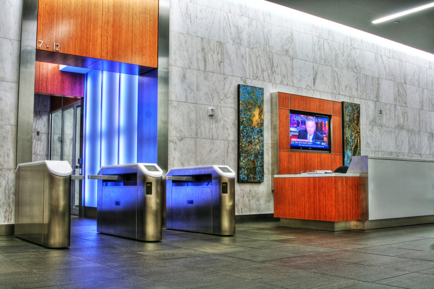 1301 Fannin St, Houston, TX for lease - Lobby - Image 2 of 17