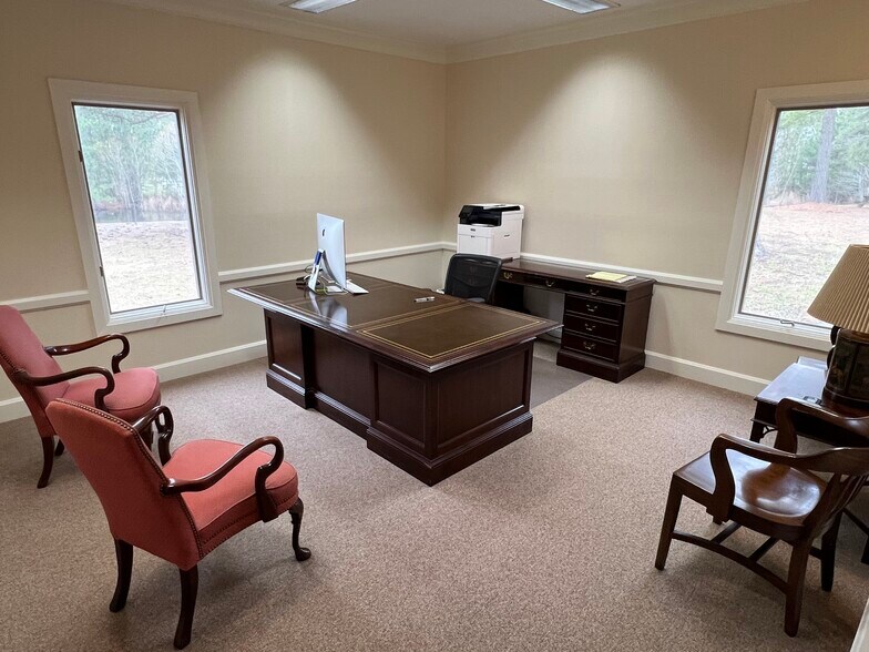 2333923345 Counsel Dr, VA 23301 Office for Lease