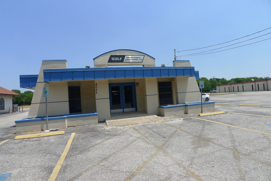 4045 E Southcross Blvd, San Antonio, TX for sale - Building Photo - Image 2 of 21