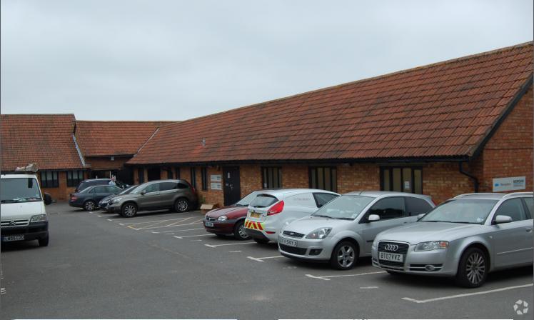 Hunsdon Rd, Ware for sale - Primary Photo - Image 1 of 1