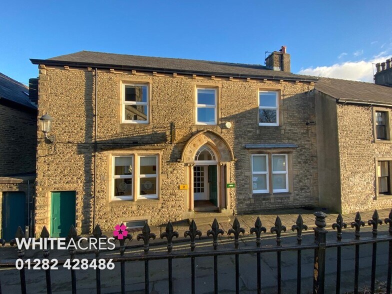 2 Church Brow, Clitheroe for sale - Primary Photo - Image 1 of 1