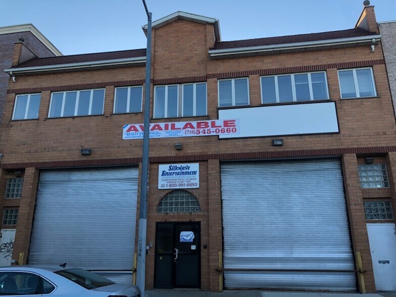 24-13 45th St, Astoria, NY for sale - Building Photo - Image 1 of 1