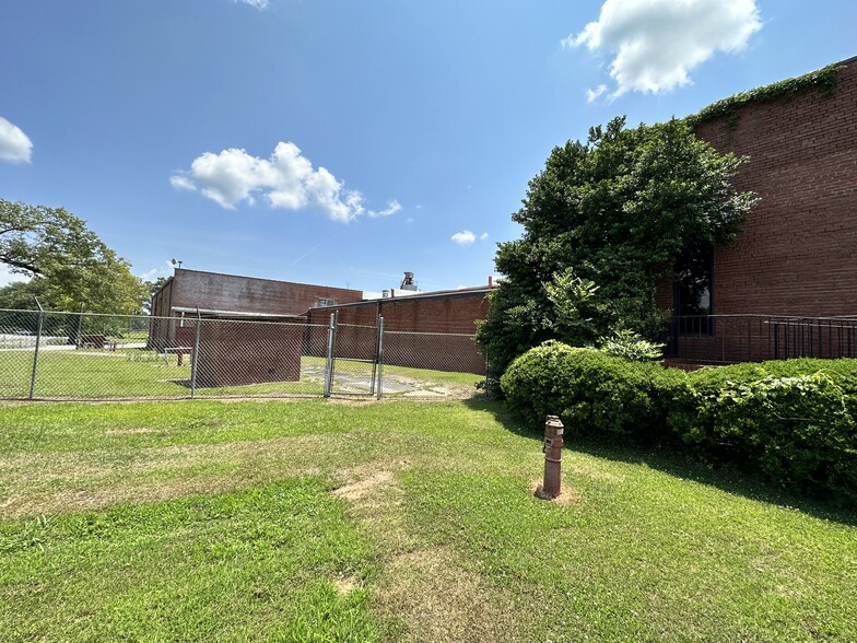 520 Comer St, Alexander City, AL for lease - Building Photo - Image 3 of 25