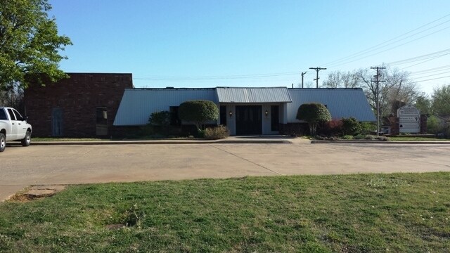 1212 W Willow Ave, Duncan, OK for sale - Primary Photo - Image 1 of 1