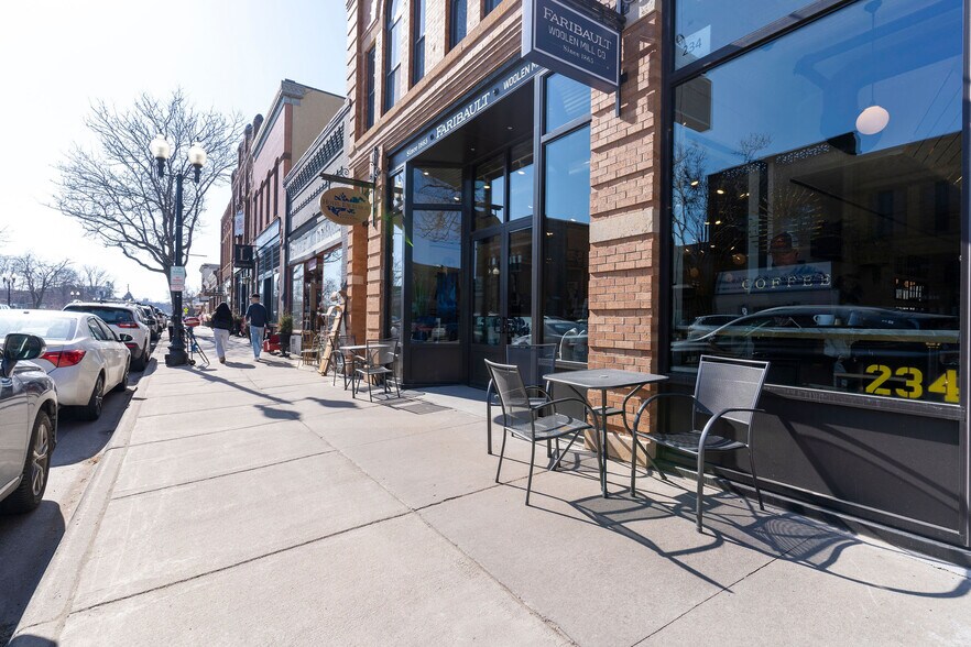 234 Water St, Excelsior, MN for sale - Primary Photo - Image 1 of 1