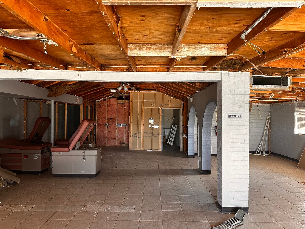 2355 Mcnutt Rd, Sunland Park, NM 88063