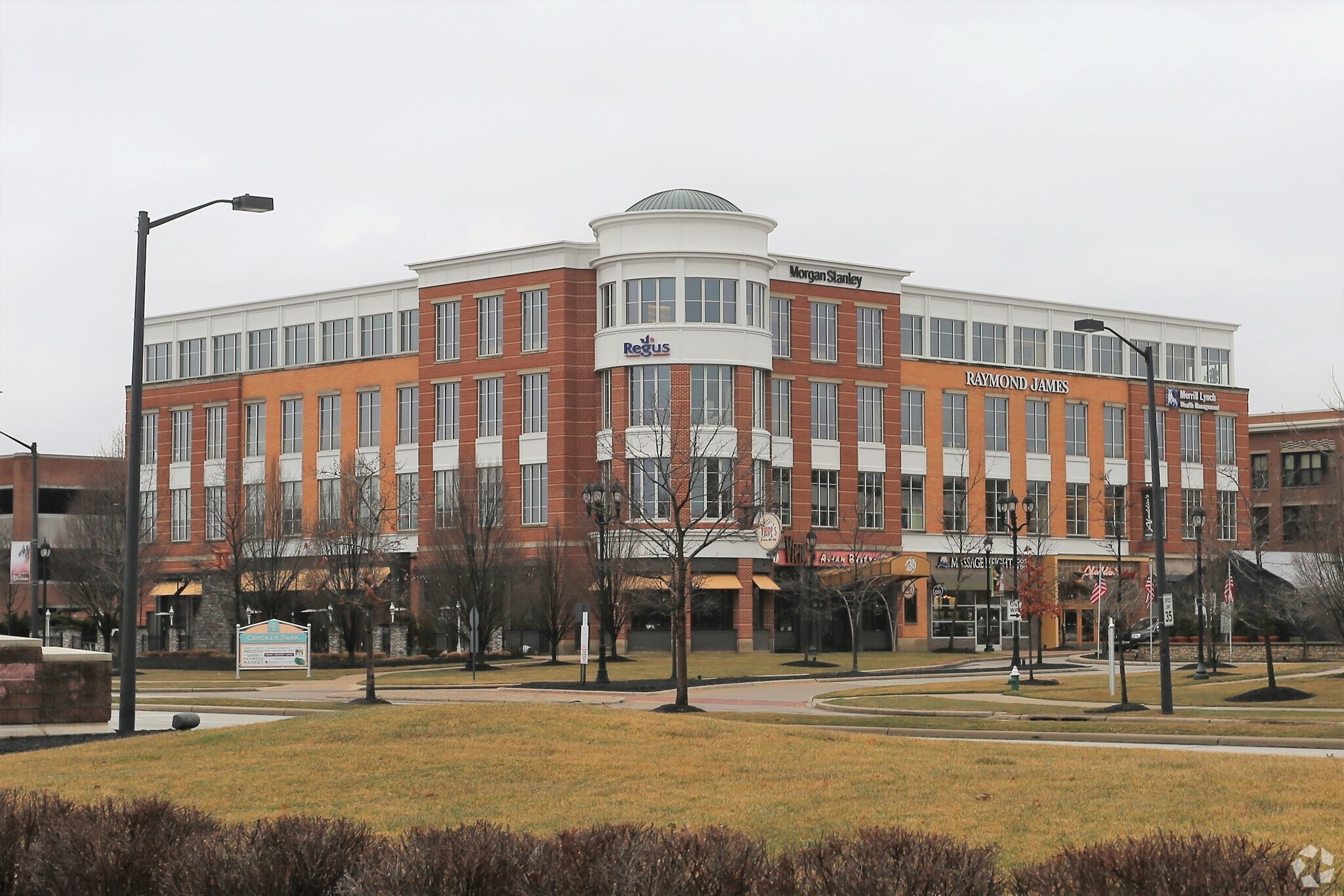 139159 Crocker Park Blvd, Westlake, OH 44145 Gordon Building at