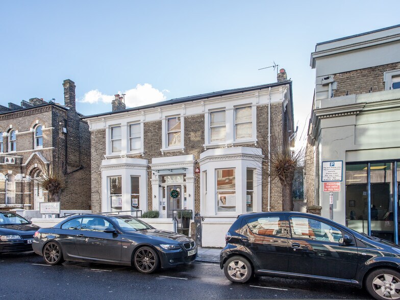 4A Disraeli Rd, London, SW15 2DS