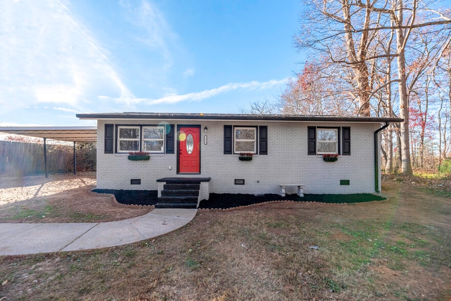 Statesville Residential Portfolio of 13 portfolio of 9 properties for sale on LoopNet.com - Building Photo - Image 3 of 13