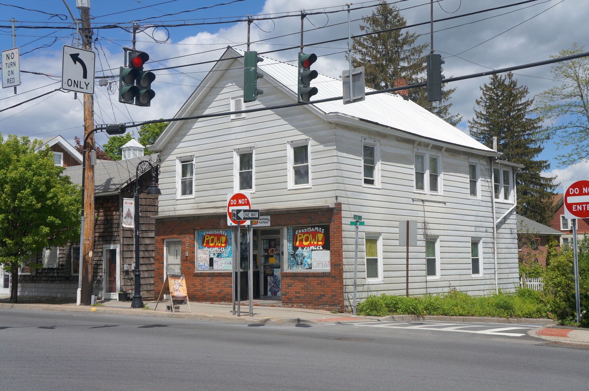 175 Route 9 W, Port Ewen, NY for sale Building Photo- Image 1 of 1