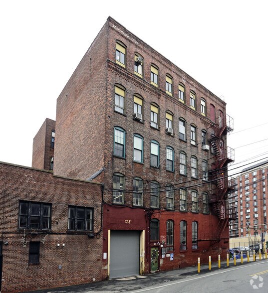 321 Newark St, Hoboken, NJ for sale - Primary Photo - Image 1 of 1