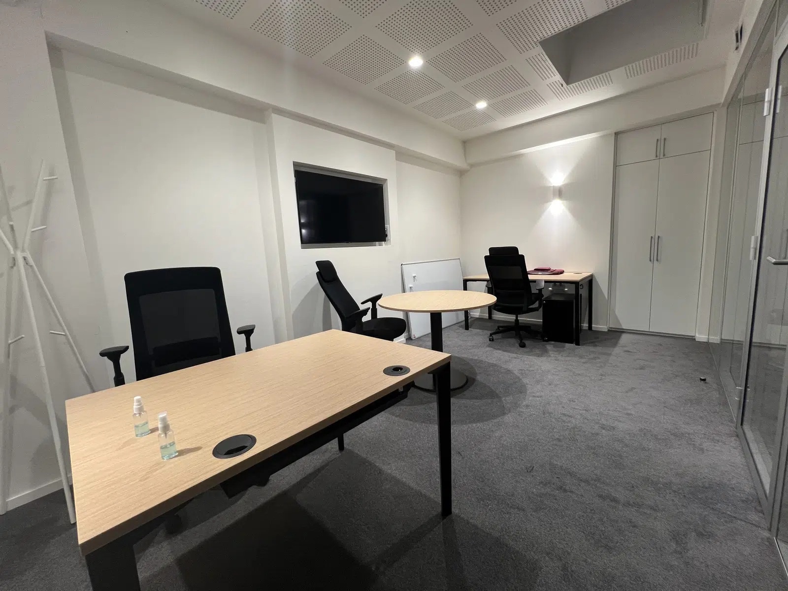 72 Rue De Longchamp, Paris for lease Interior Photo- Image 1 of 9