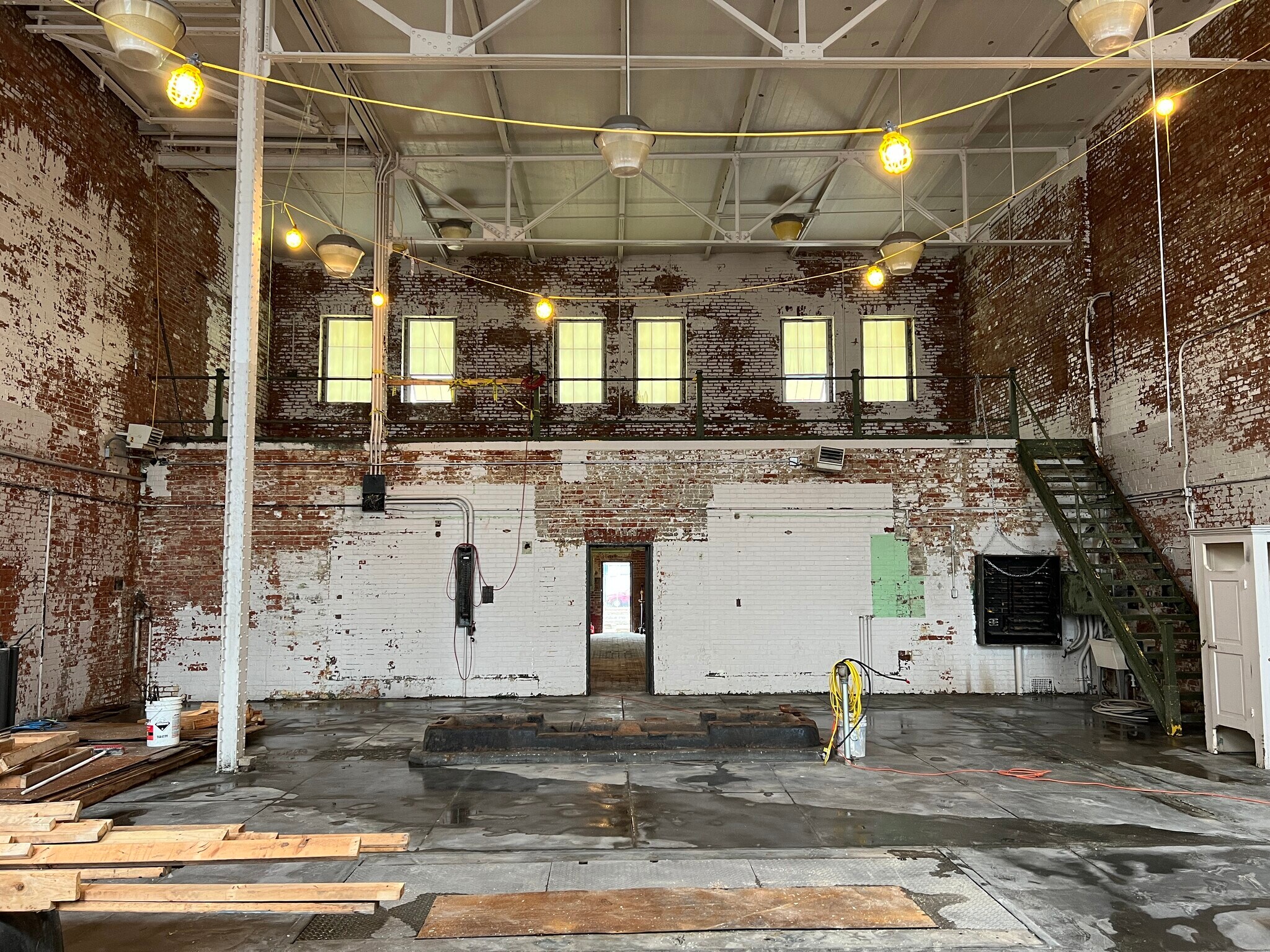 536 Wabash, Indianapolis, IN for lease Primary Photo- Image 1 of 5